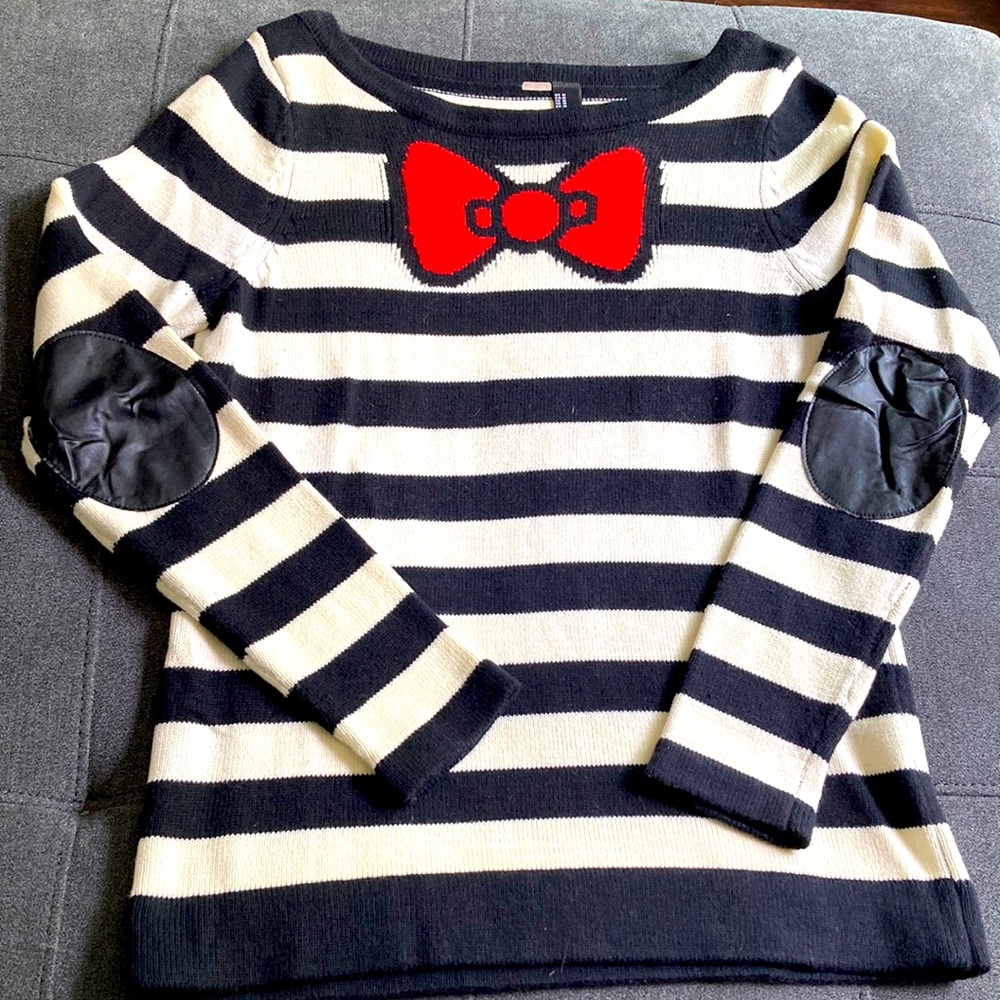 Hello Kitty / Forever 21 sweater